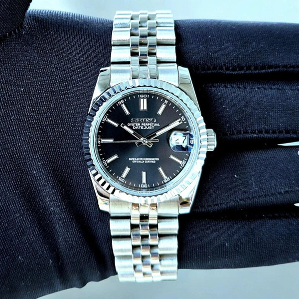SEIKOJUST BLACK - Liam Poedagar