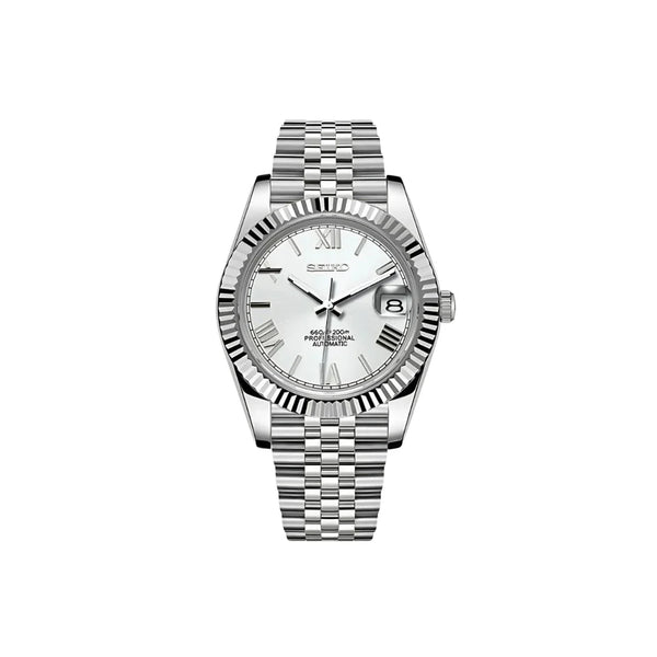 SEIKOJUST CLASSIC WHITE - Liam Poedagar
